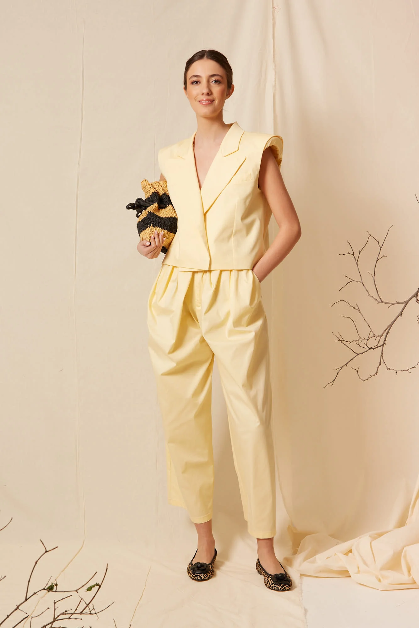 CHALECO MIKEL AMARILLO - Image 3