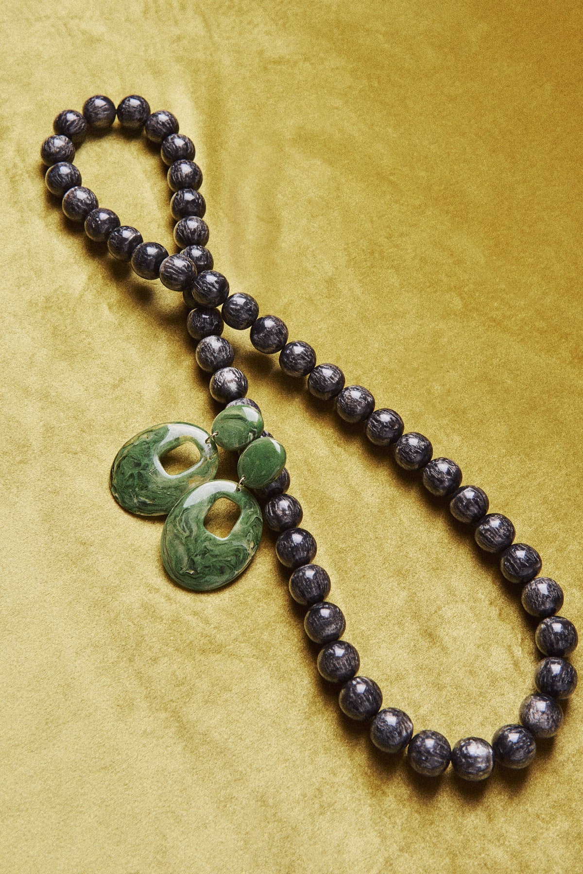 COLLAR AUREA NEGRO - Image 2