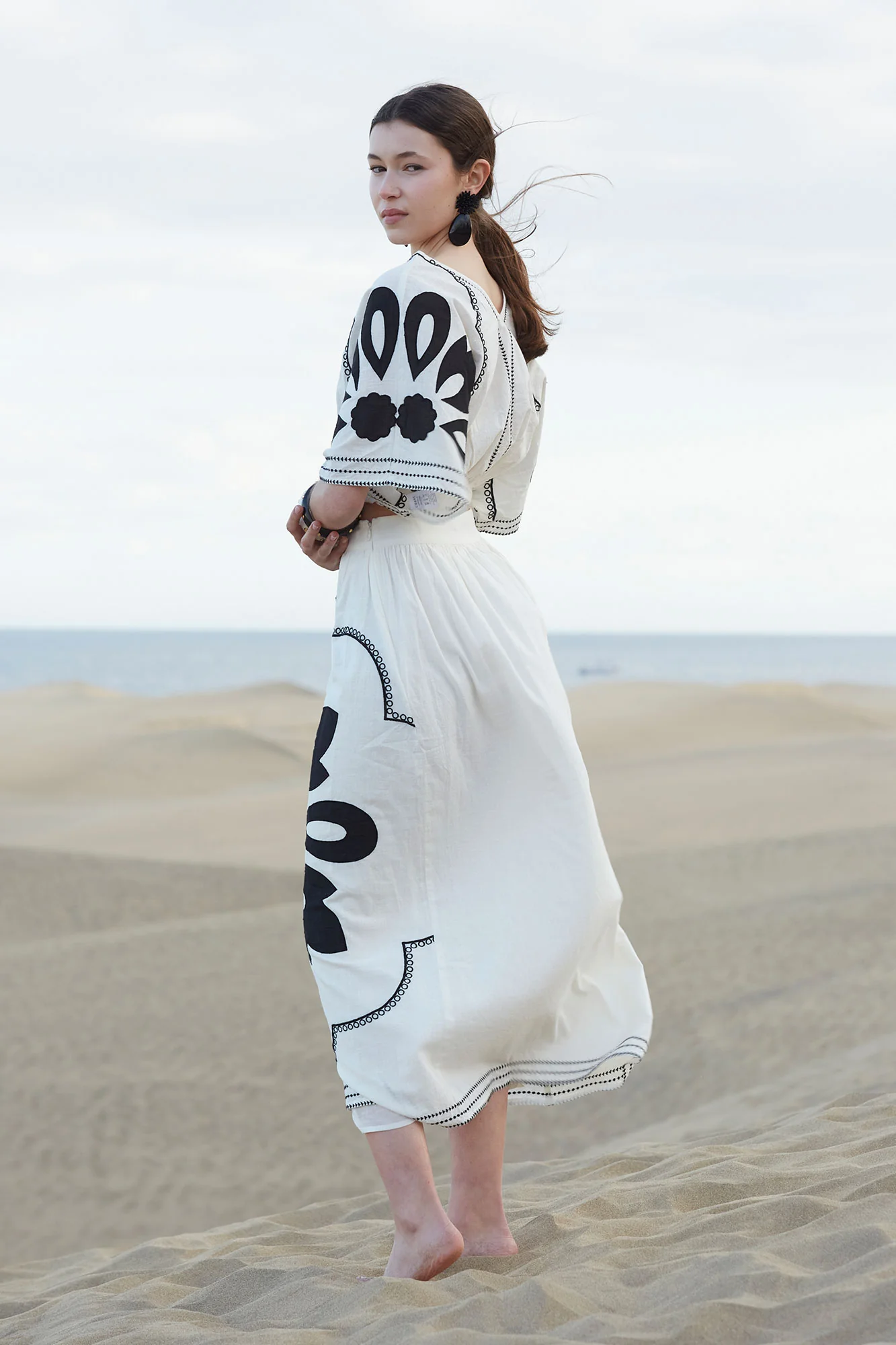 CONJUNTO SIDONIE BLANCO/NEGRO - Image 5