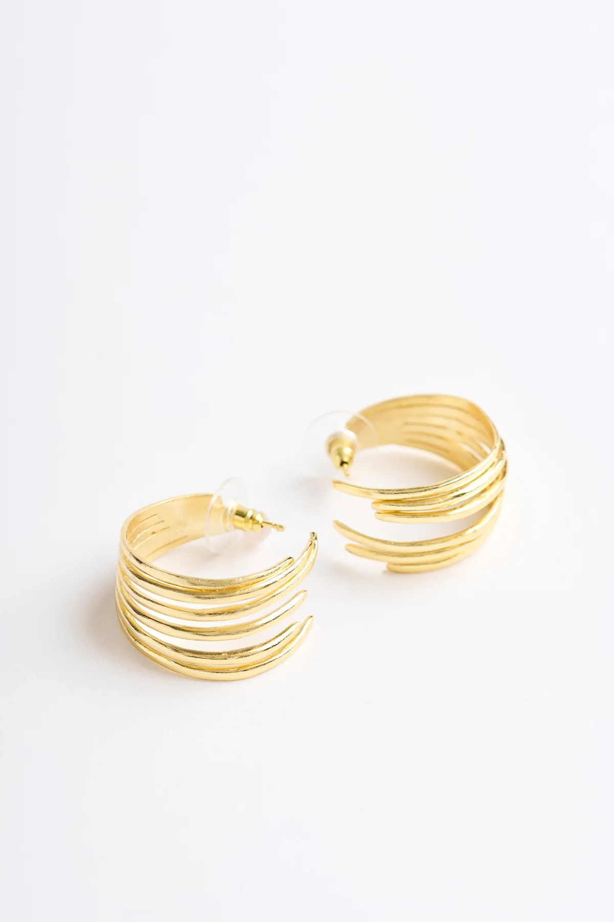 PENDIENTES AILEN DORADO