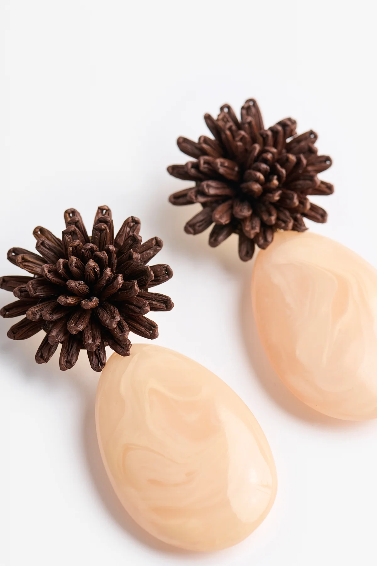 PENDIENTES JUNO BEIGE - Image 2