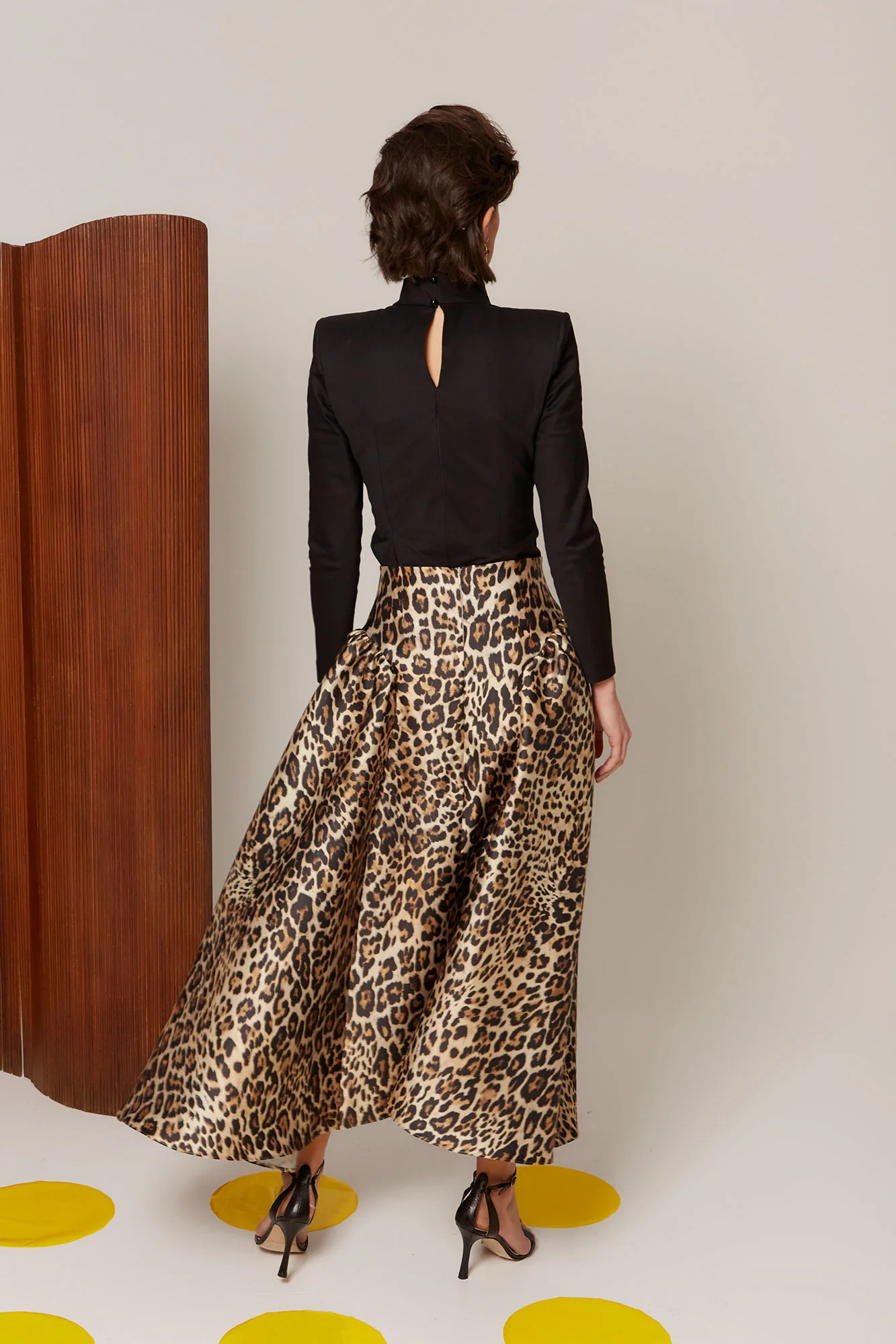 TOP LEONIDE NEGRO - Image 4