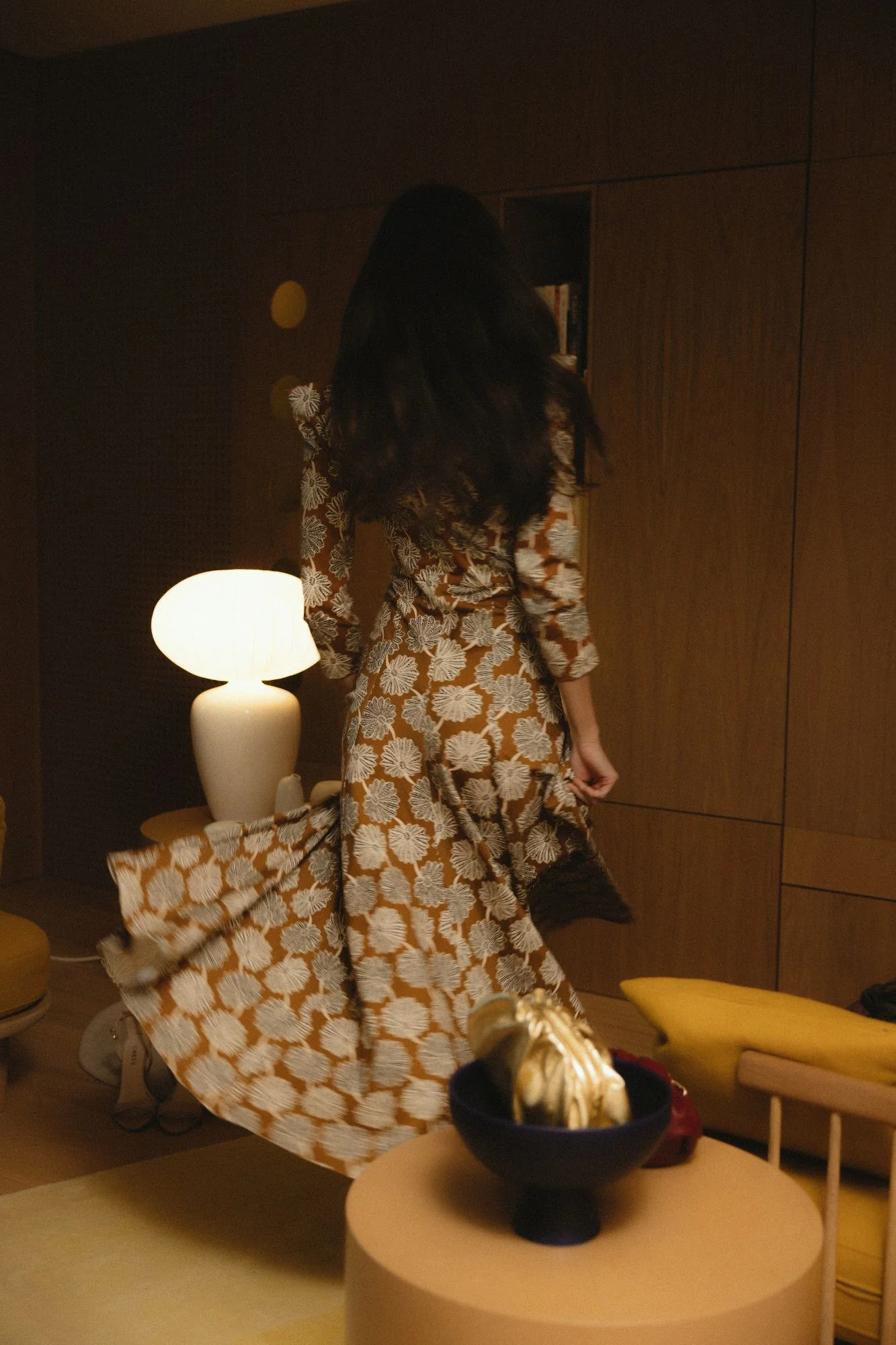 VESTIDO RENÉ MOSTAZA - Image 4