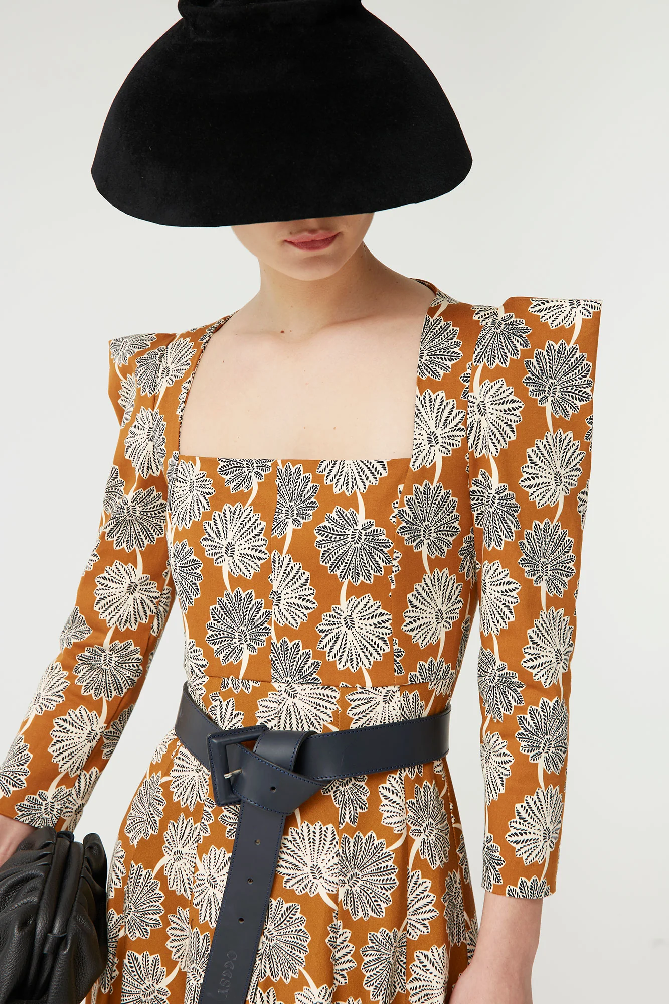 VESTIDO RENÉ MOSTAZA - Image 6