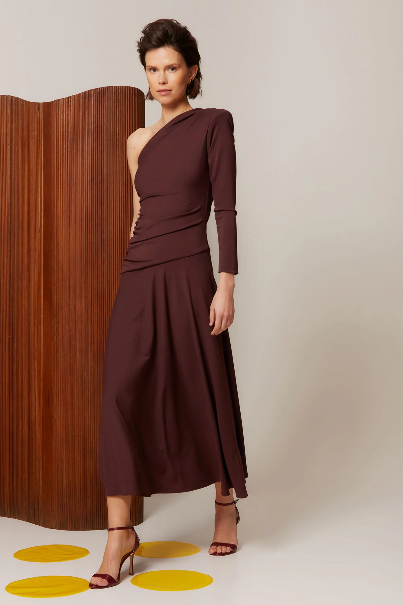 VESTIDO TARIAN GRANATE - Image 7